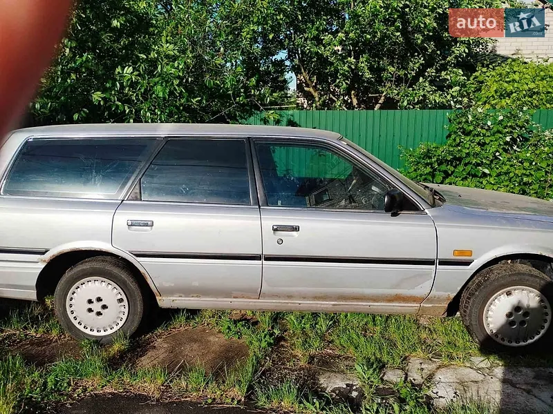 Toyota Camry 1989
