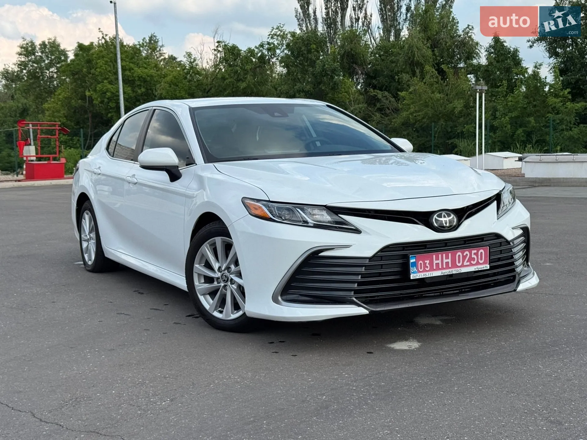 2023 Toyota Camry - мініатюра 2