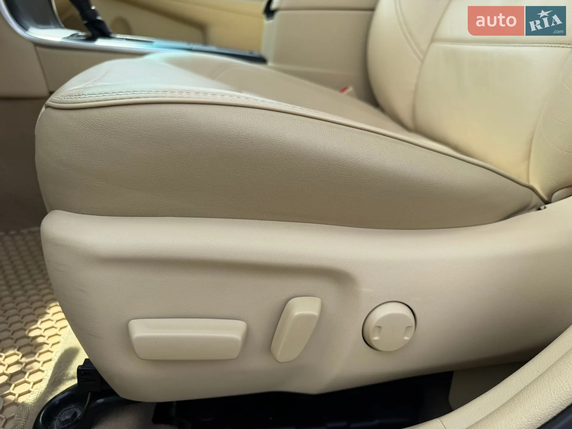 2017 Toyota Camry - мініатюра 14