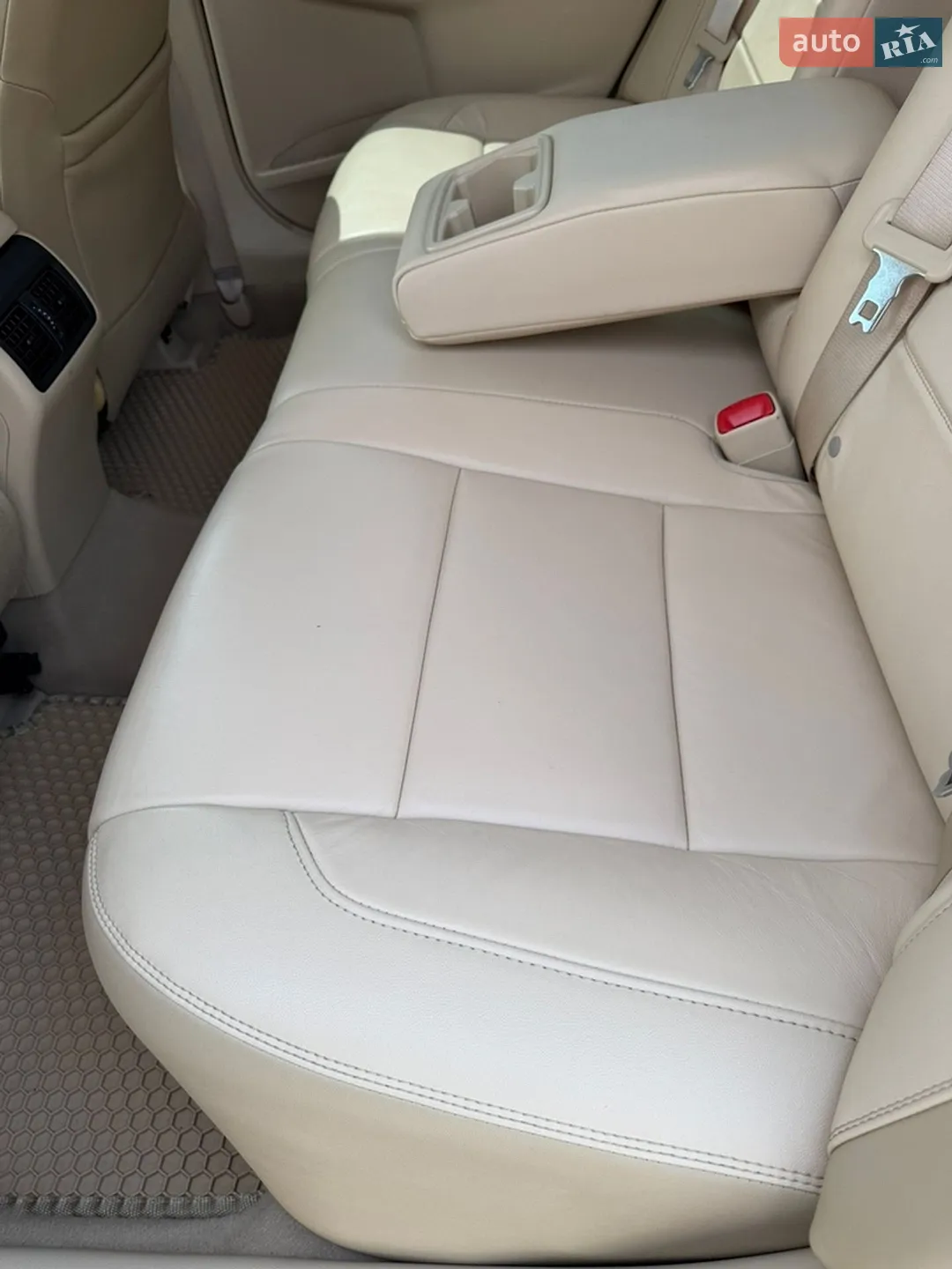 2017 Toyota Camry - мініатюра 21