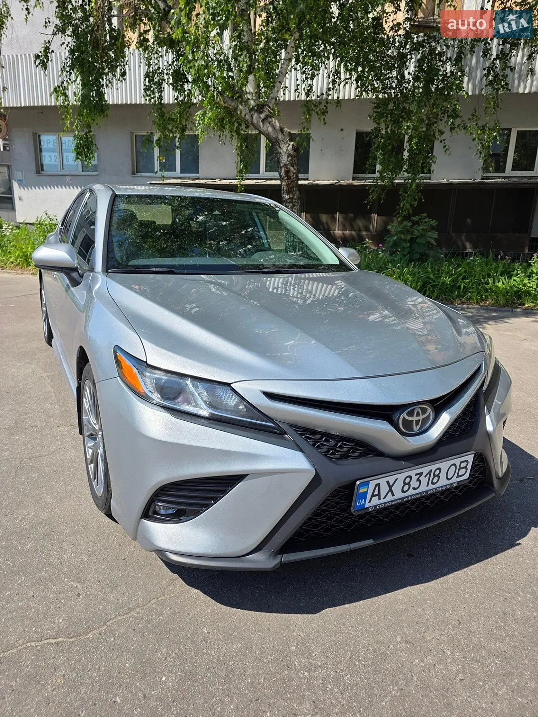 2019 Toyota Camry - фото 1