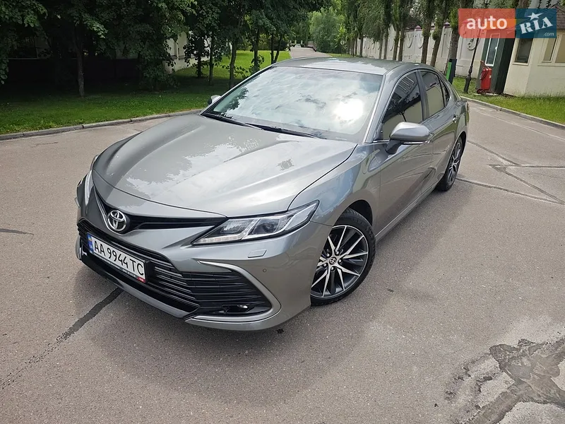 Toyota Camry 2023