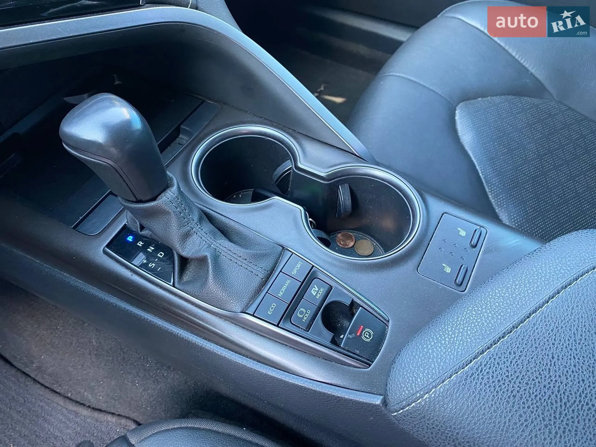 2022 Toyota Camry - мініатюра 17