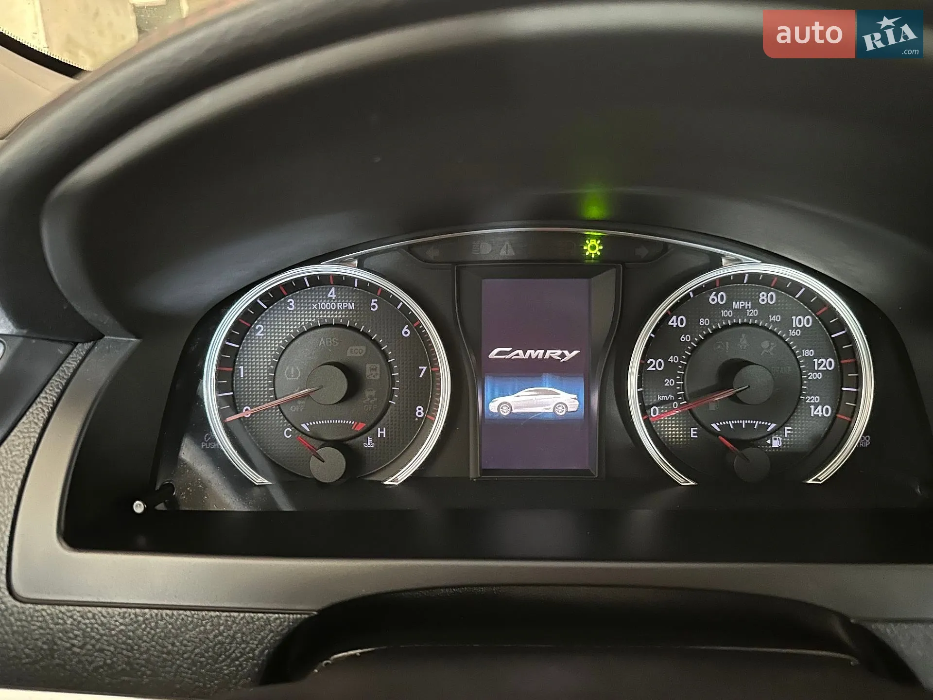 2015 Toyota Camry - мініатюра 3
