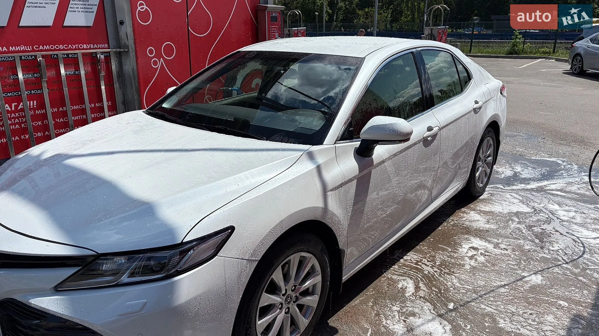 2019 Toyota Camry - мініатюра 2