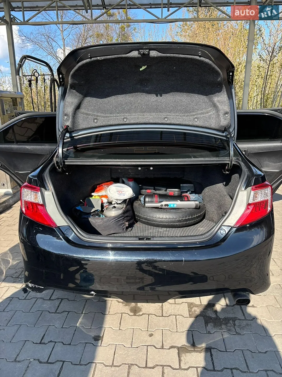 2014 Toyota Camry - мініатюра 2