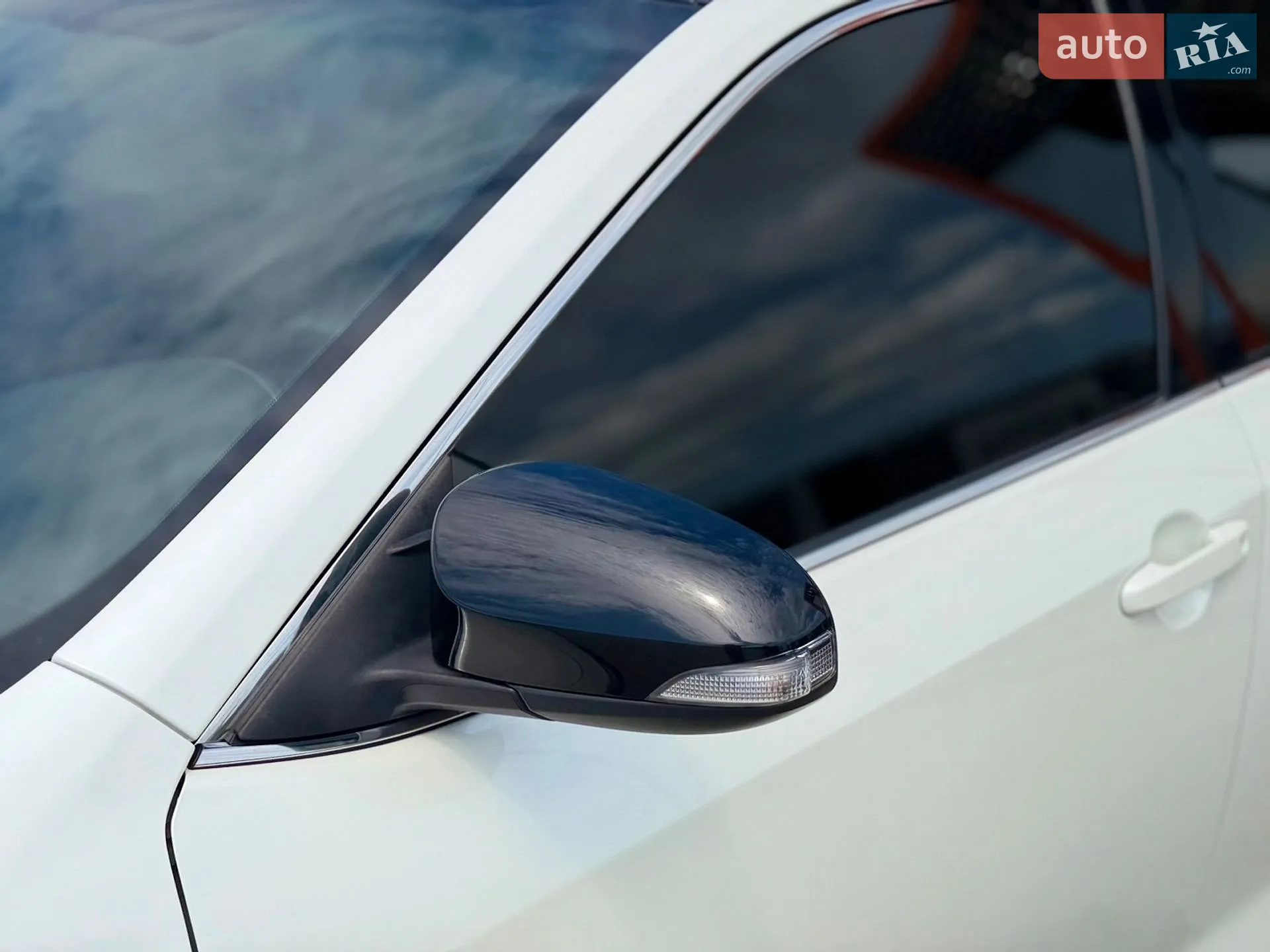 2016 Toyota Camry - мініатюра 23
