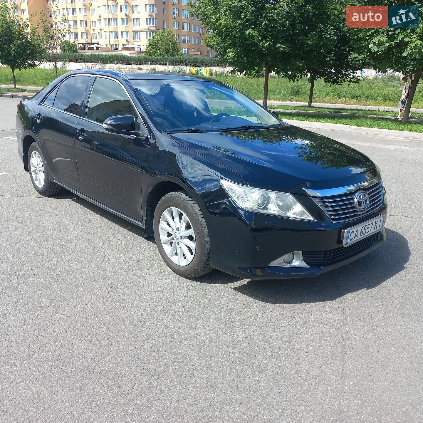 2014 Toyota Camry - мініатюра 2