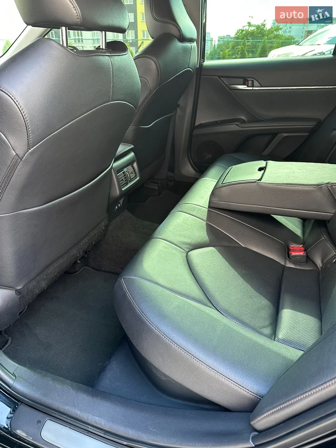2020 Toyota Camry - мініатюра 13