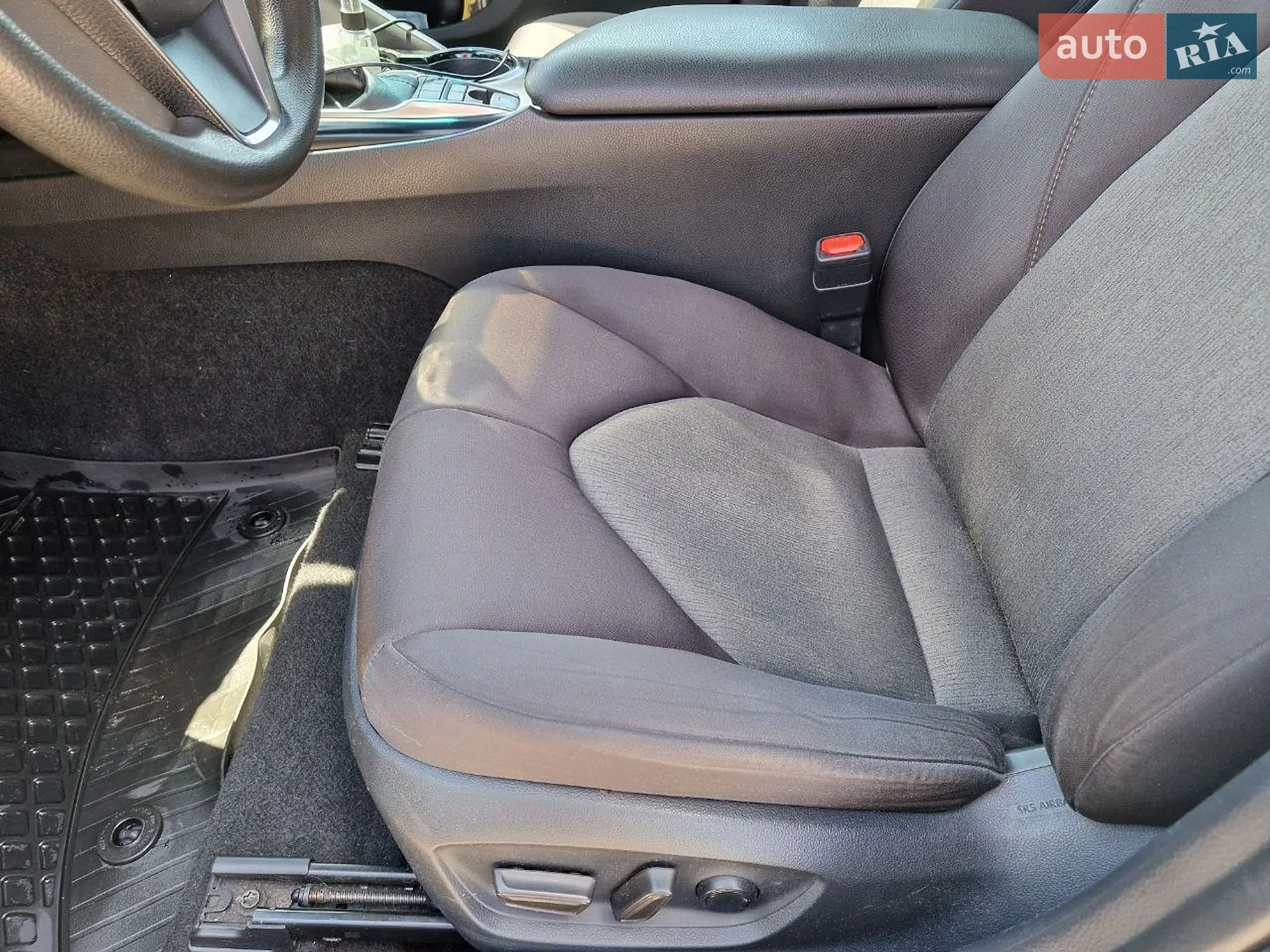 2018 Toyota Camry - мініатюра 12