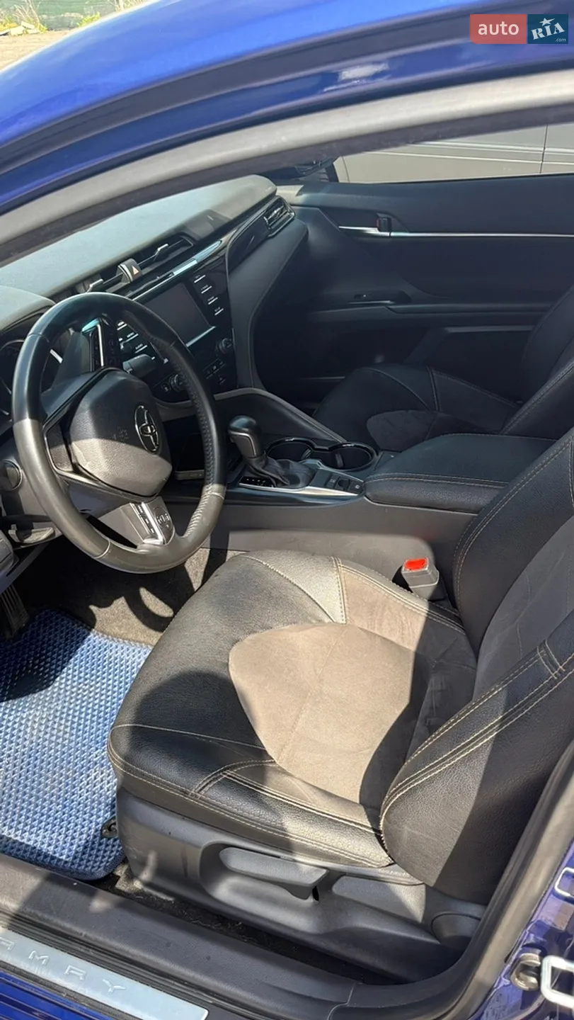 2019 Toyota Camry - мініатюра 4
