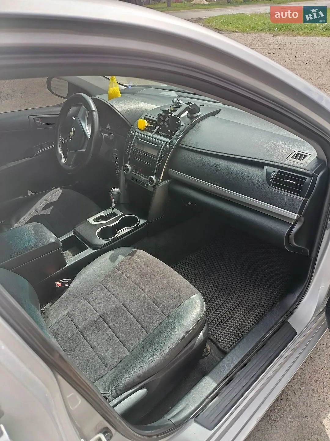 2014 Toyota Camry - мініатюра 5