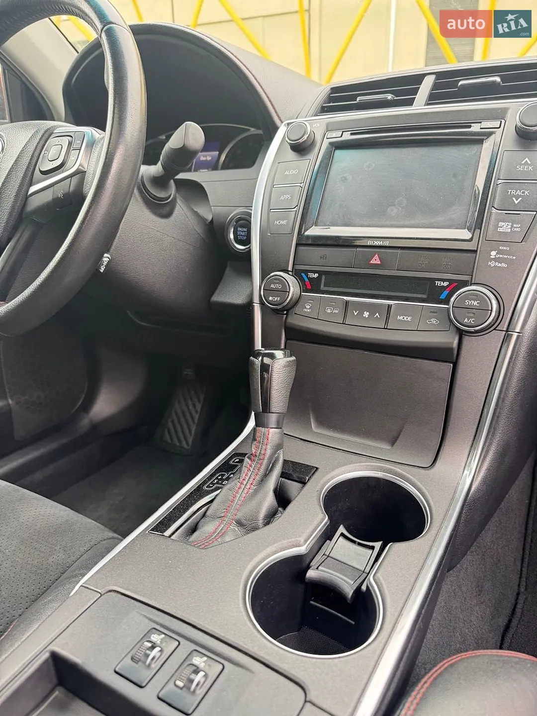 2015 Toyota Camry - мініатюра 4