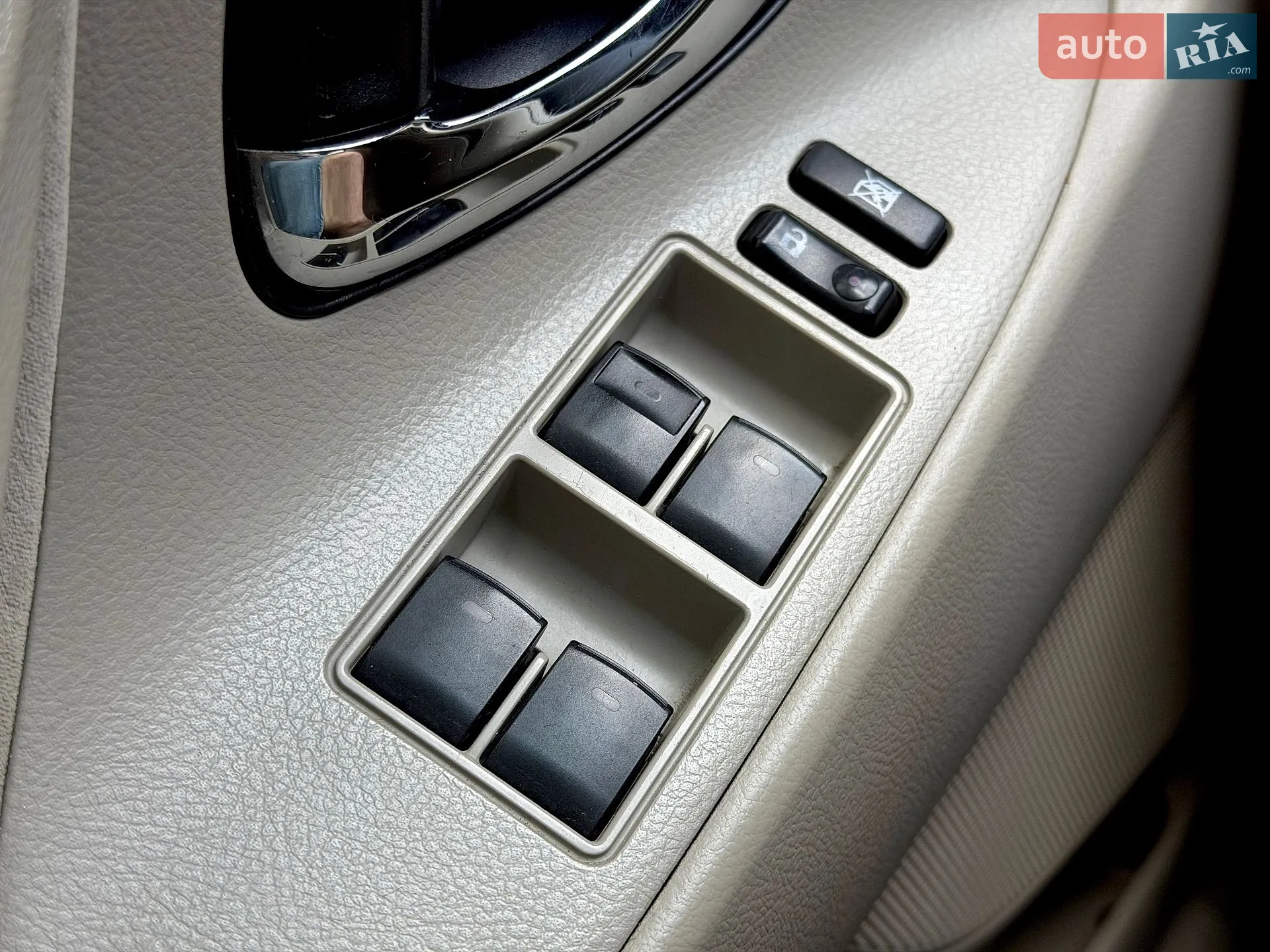 2010 Toyota Camry - мініатюра 19