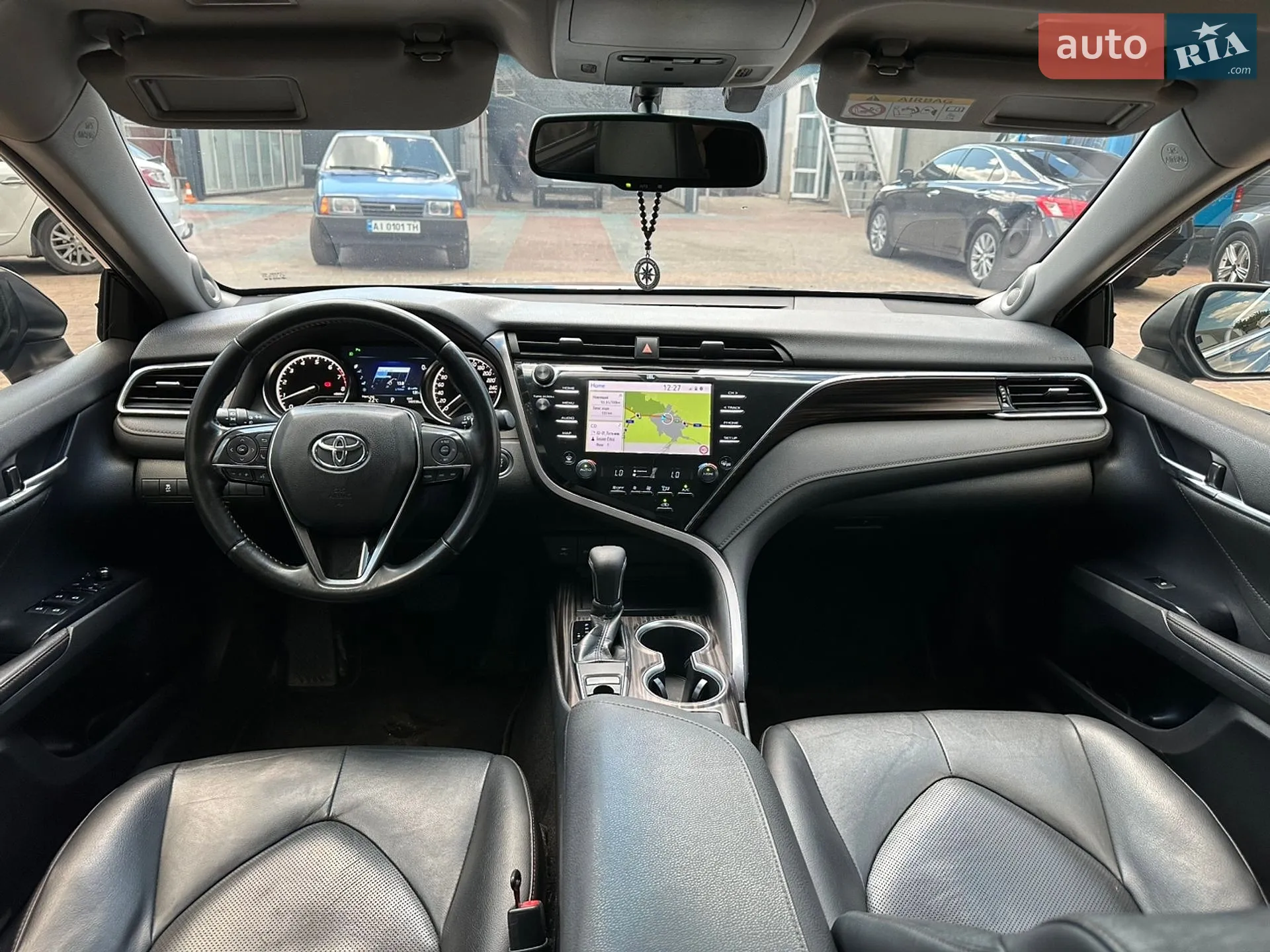 2018 Toyota Camry - мініатюра 11