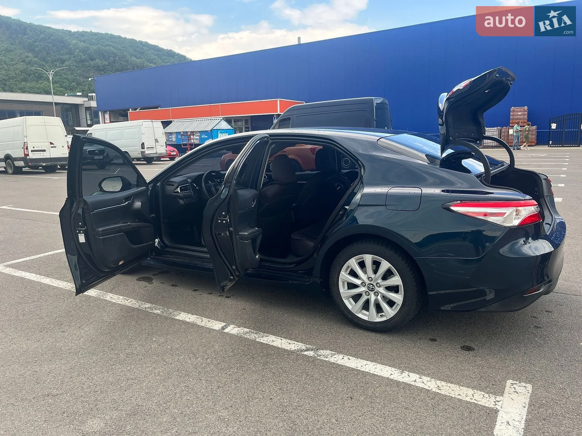 2018 Toyota Camry - мініатюра 9