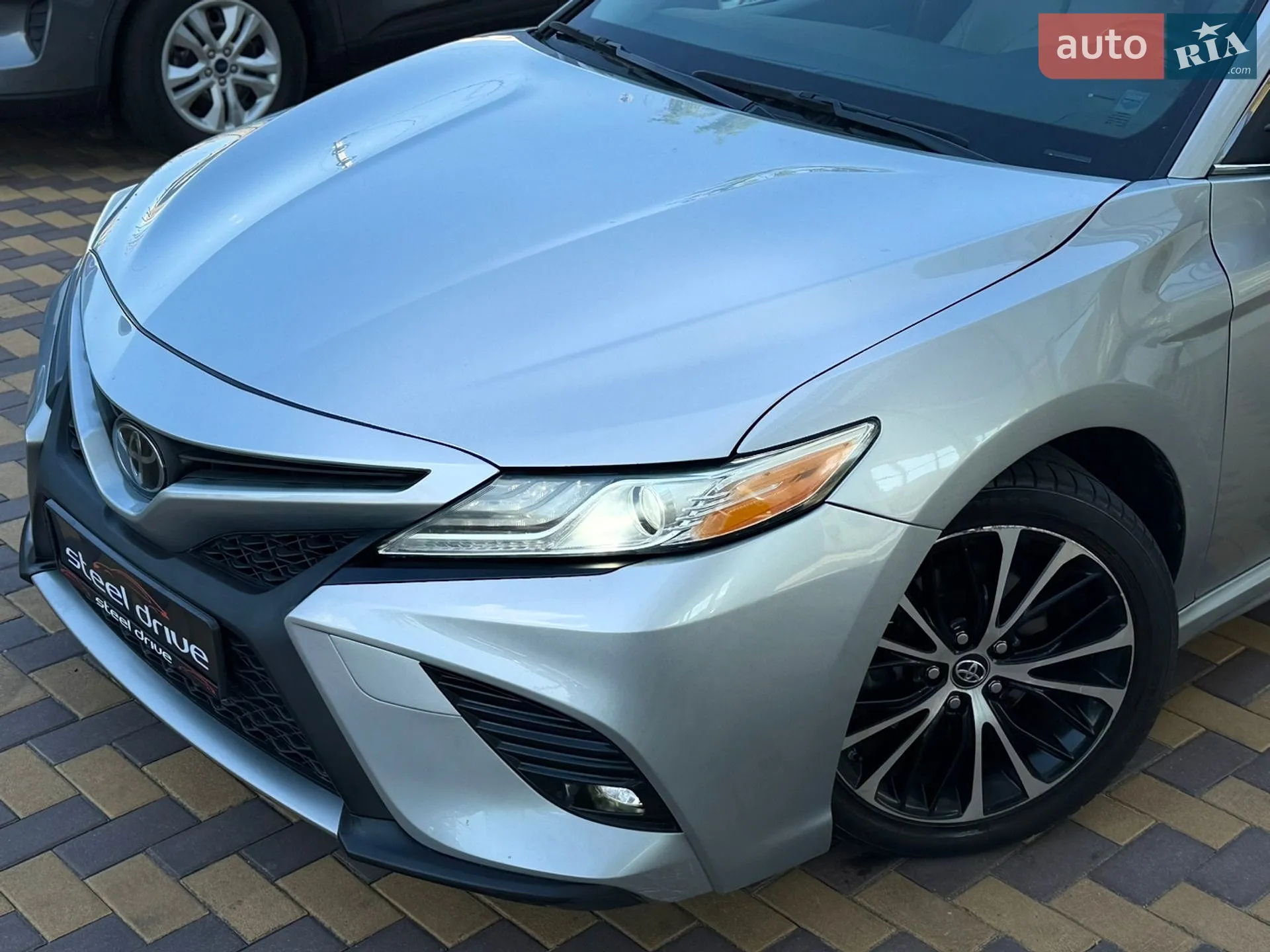 2018 Toyota Camry - мініатюра 3