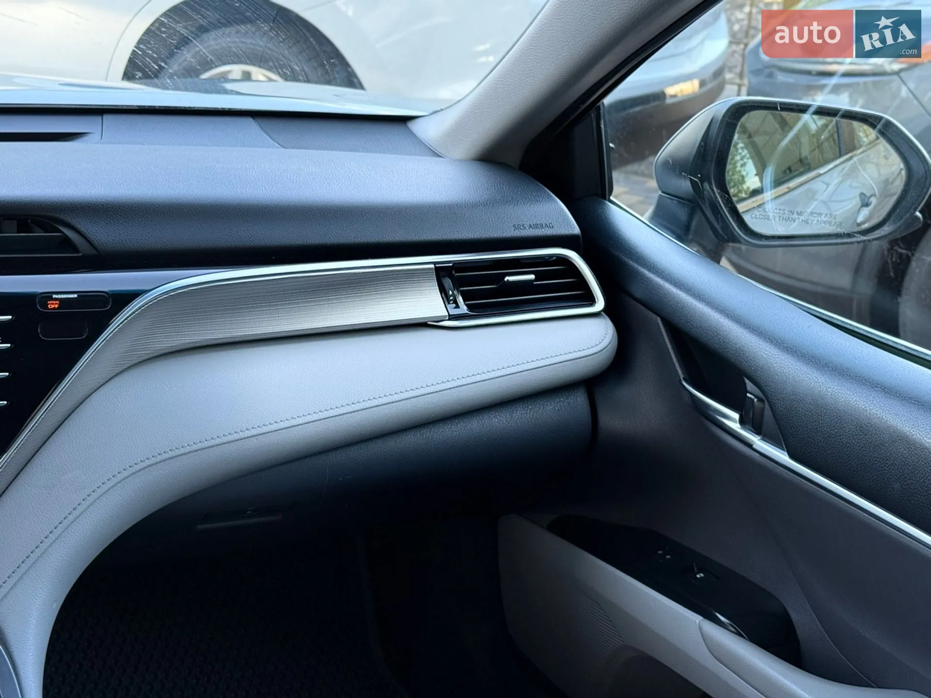 2018 Toyota Camry - мініатюра 28