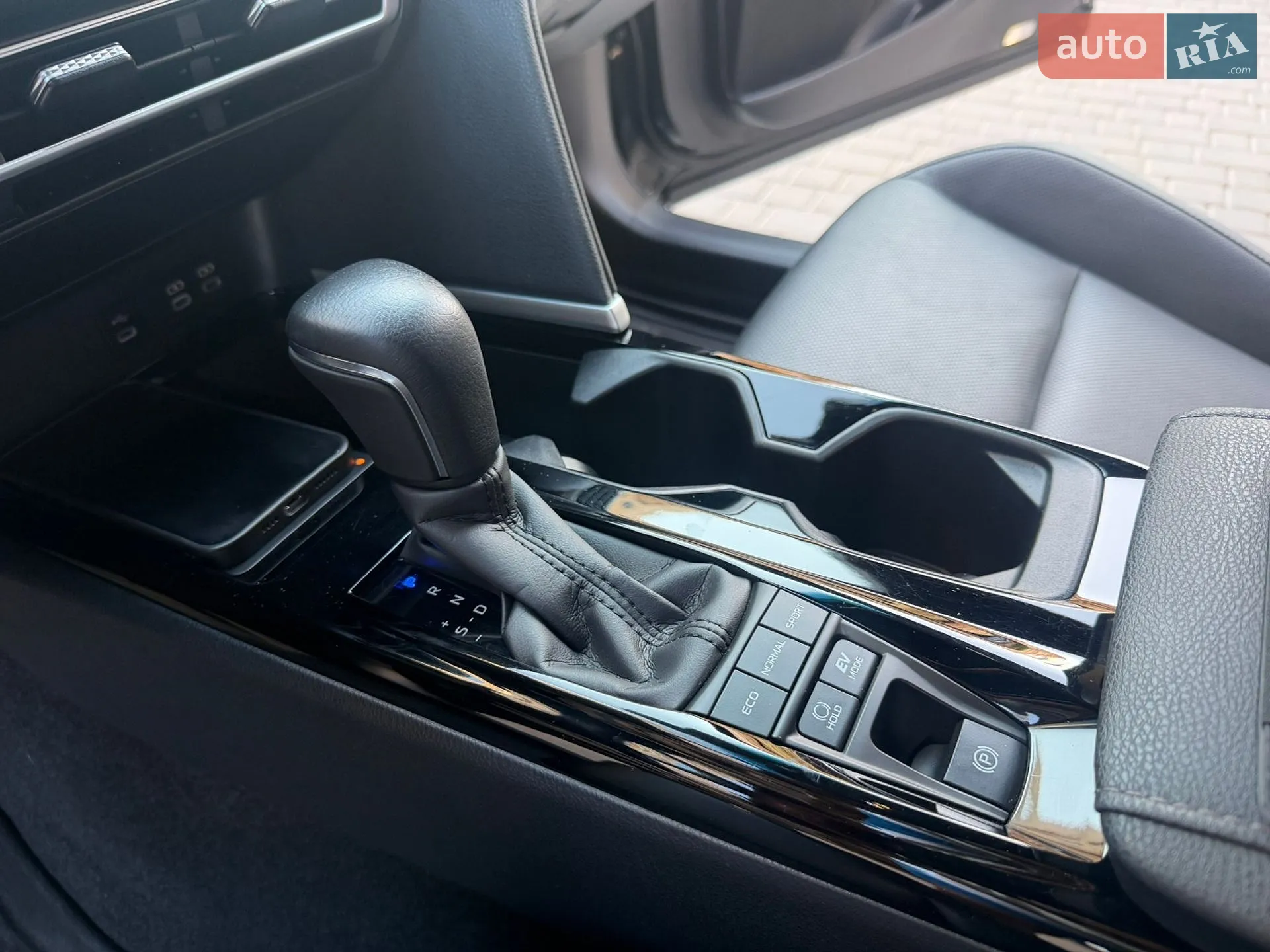 2025 Toyota Camry - мініатюра 15