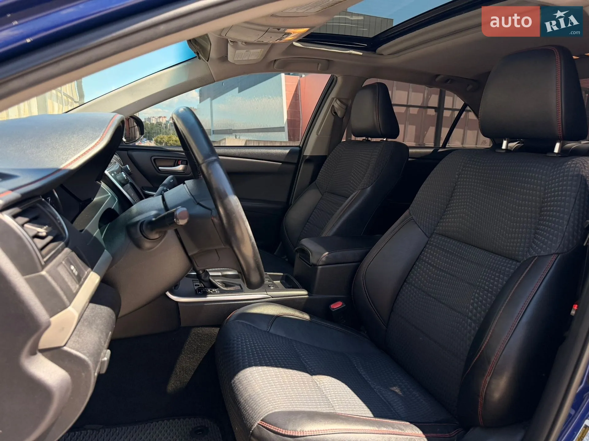2015 Toyota Camry - мініатюра 16