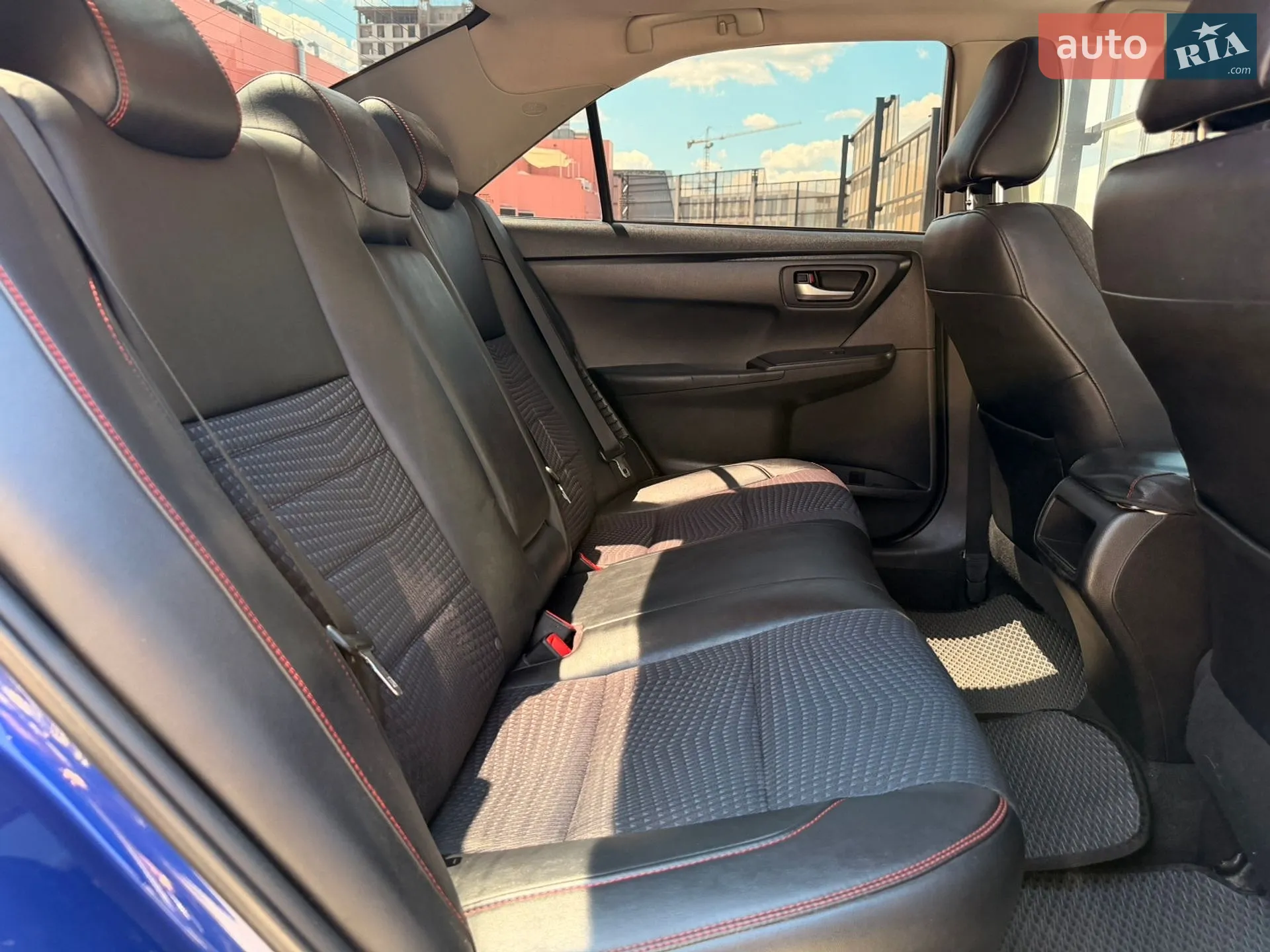 2015 Toyota Camry - мініатюра 19