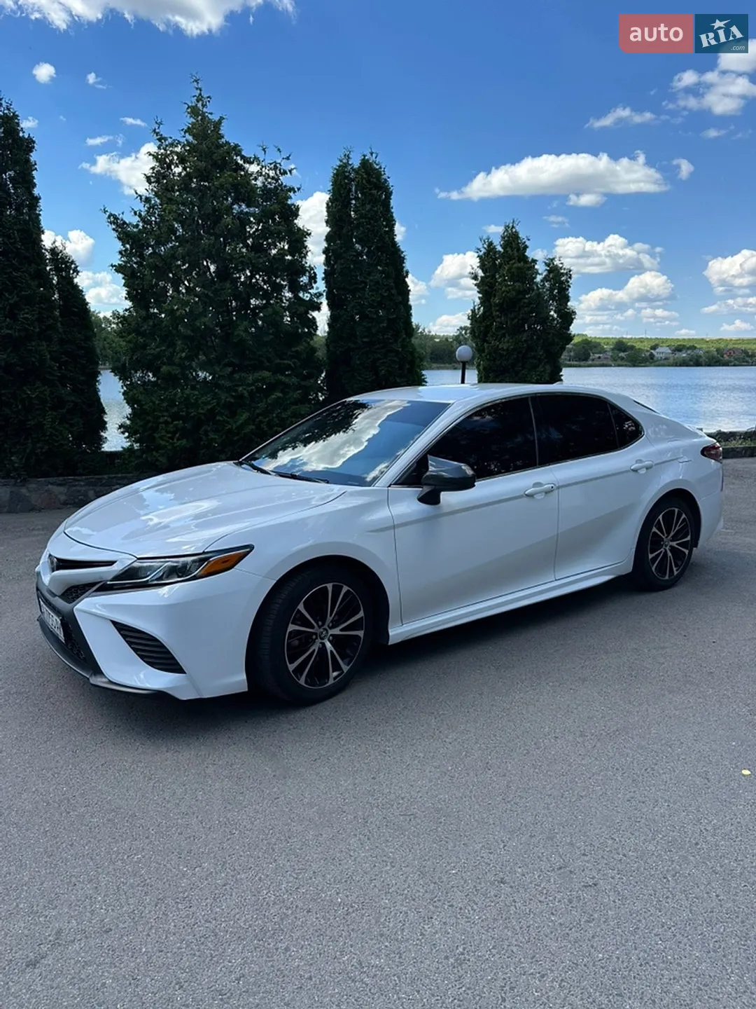 2018 Toyota Camry - фото 1