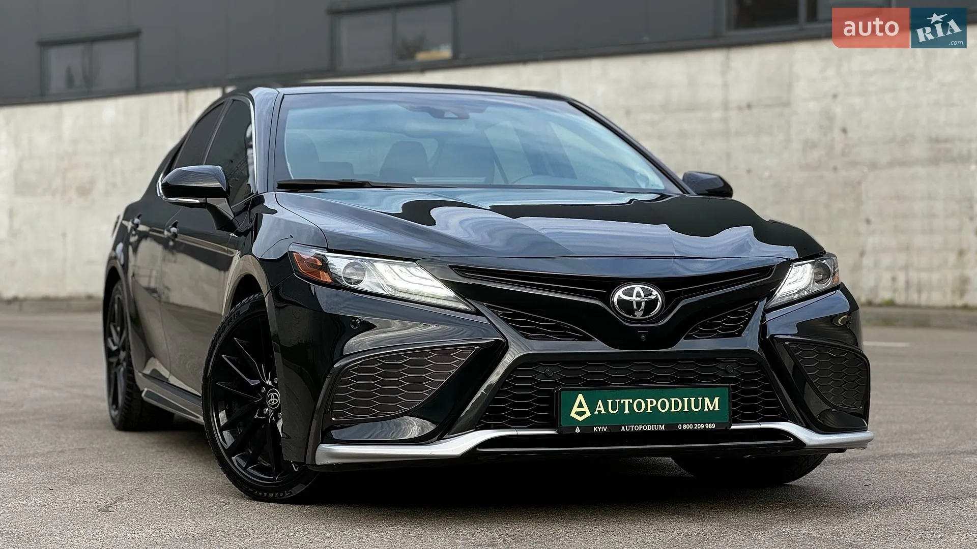 2021 Toyota Camry - мініатюра 2