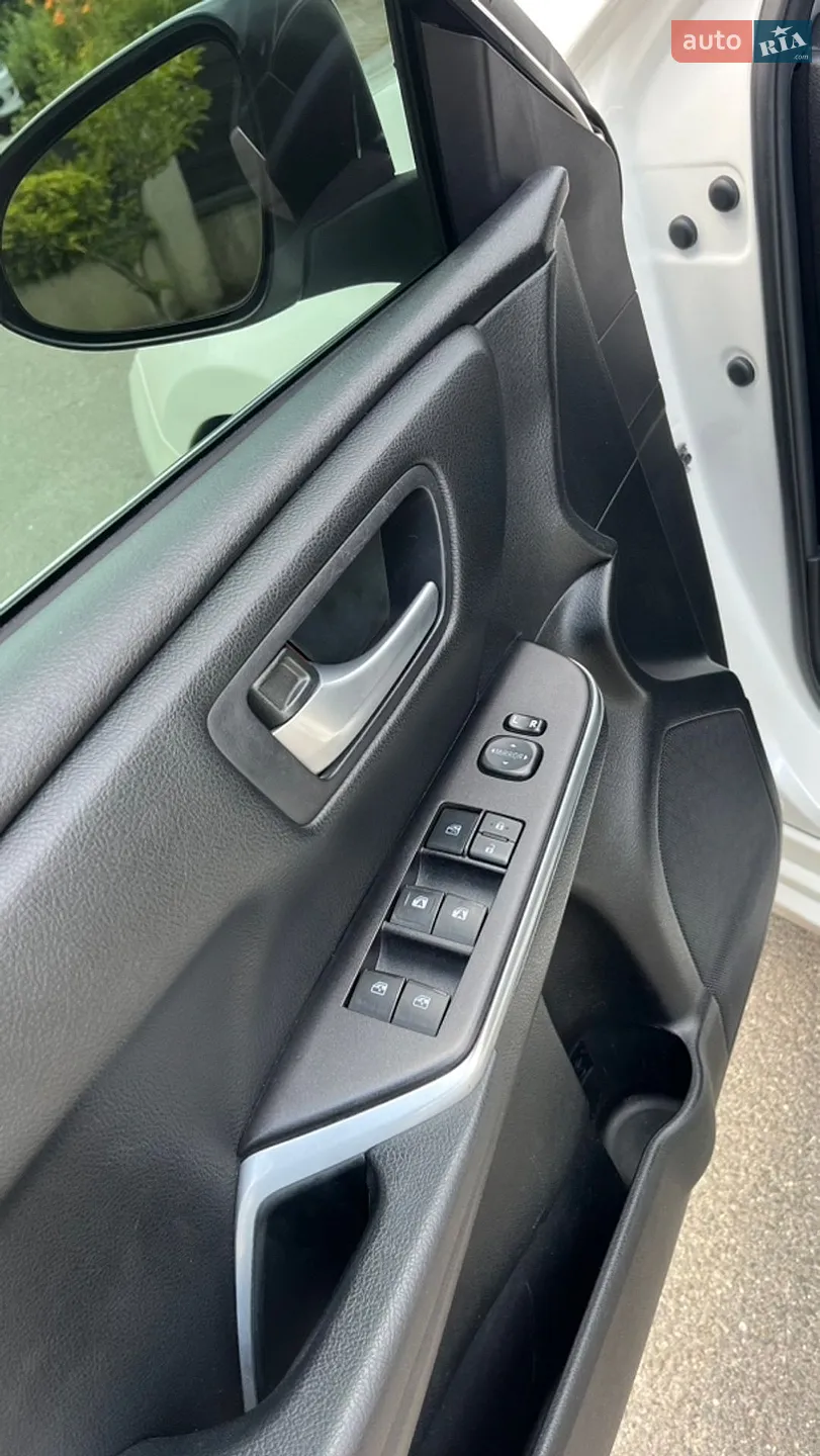 2015 Toyota Camry - мініатюра 28