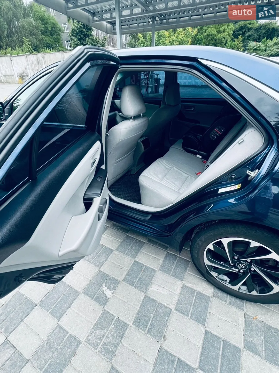 2015 Toyota Camry - мініатюра 9
