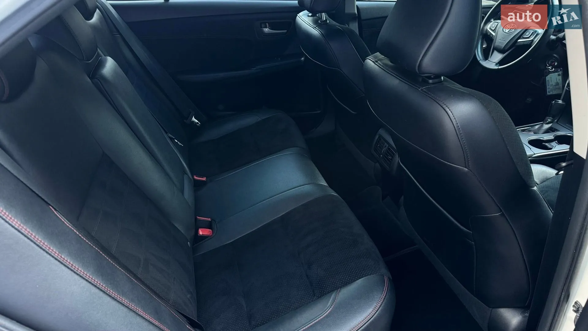 2016 Toyota Camry - мініатюра 7