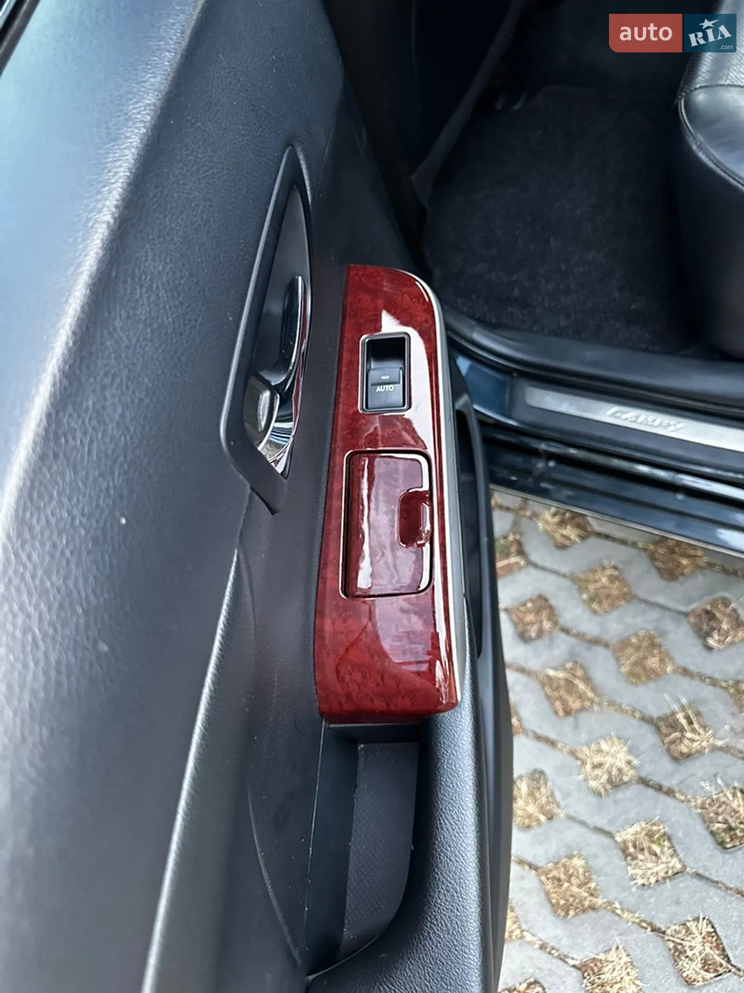 2012 Toyota Camry - мініатюра 24
