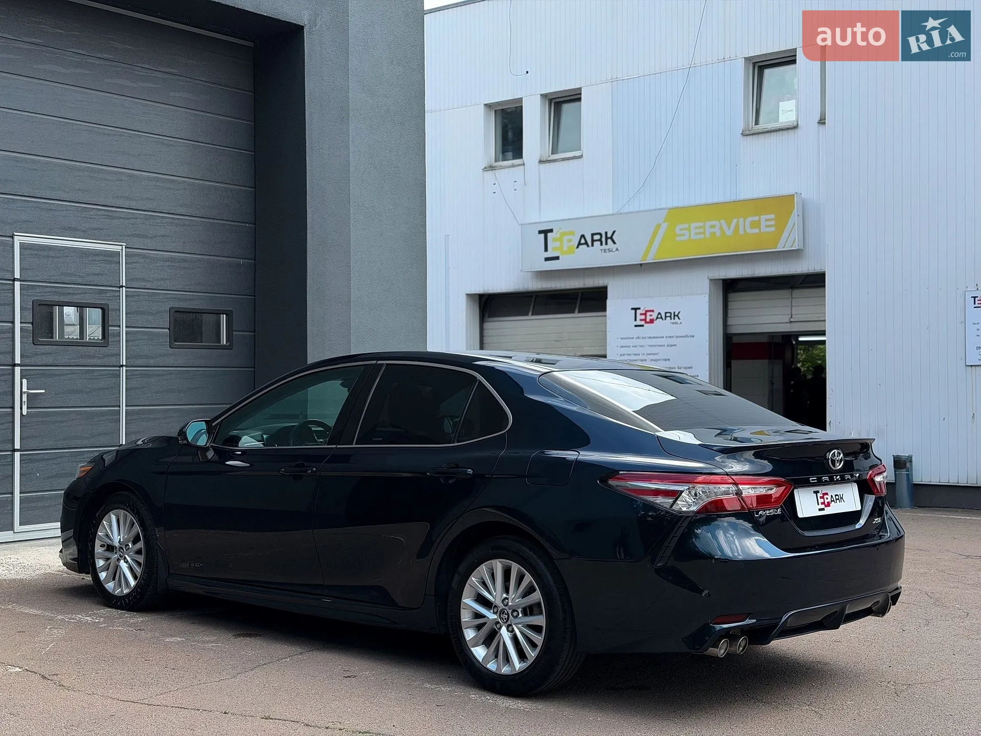 2018 Toyota Camry - мініатюра 8