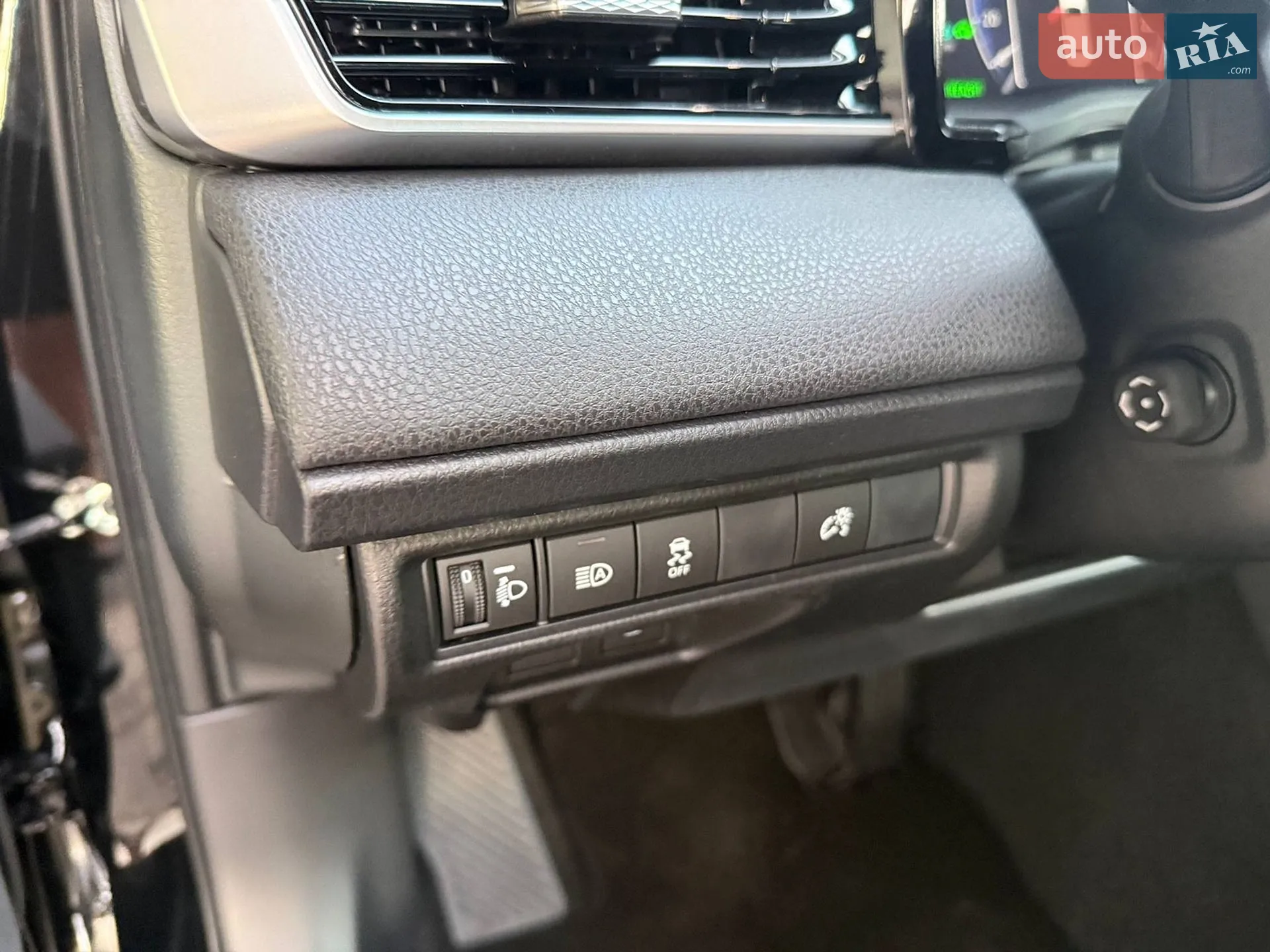 2025 Toyota Camry - мініатюра 12
