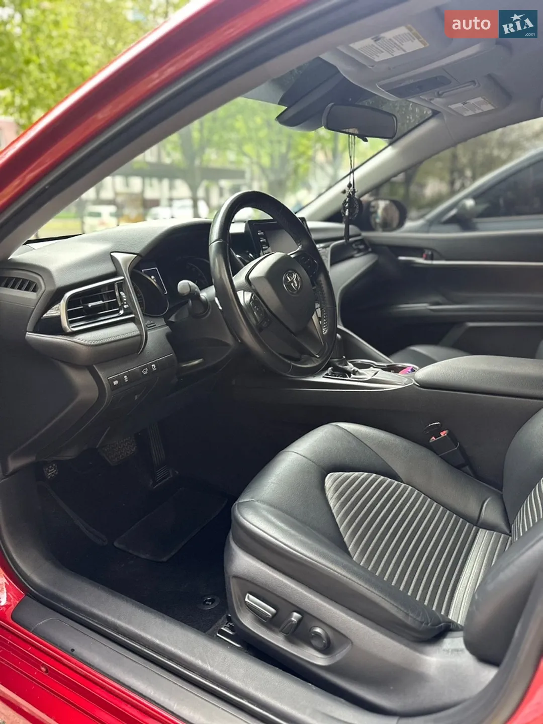 2021 Toyota Camry - мініатюра 28