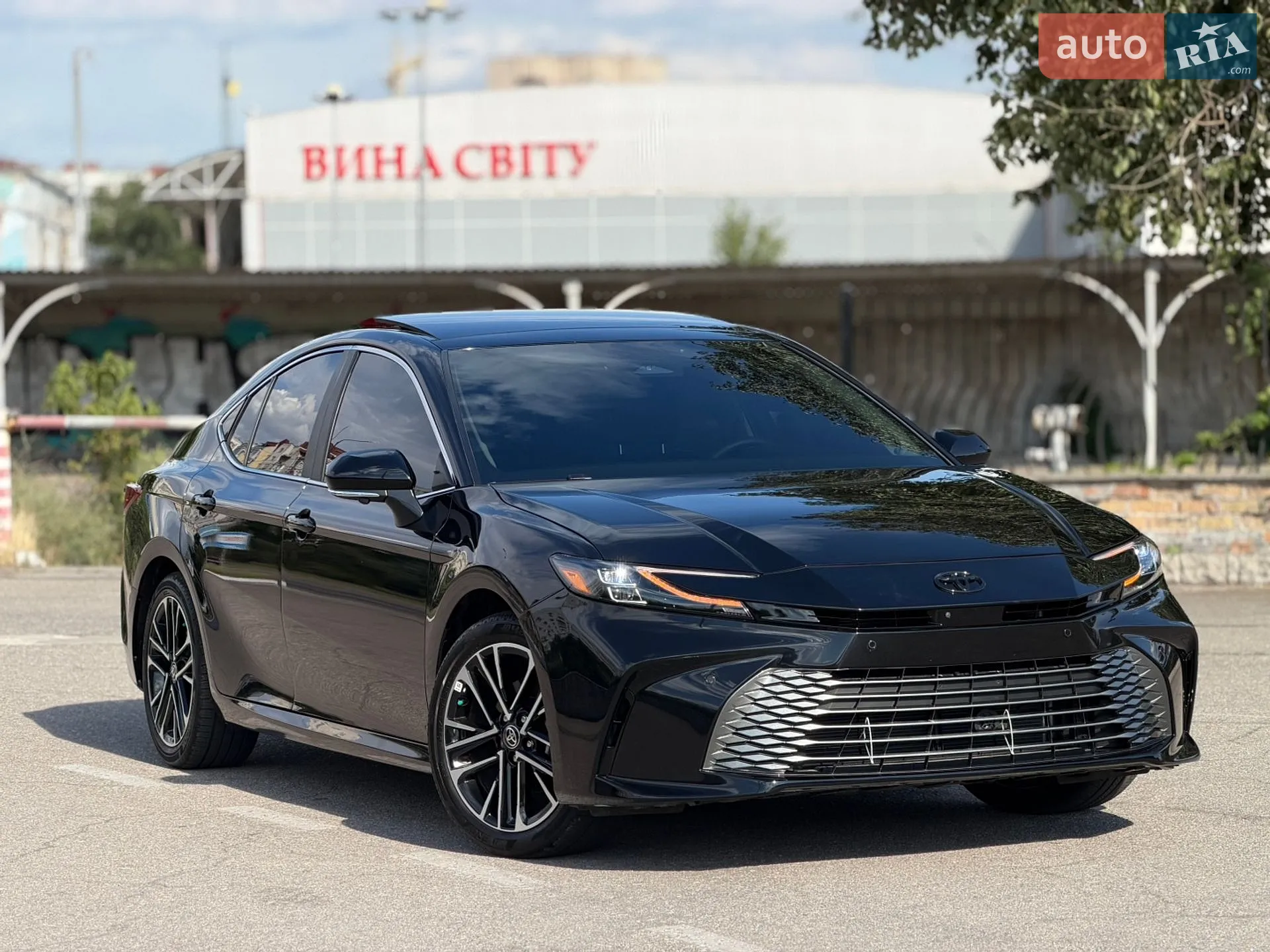 2025 Toyota Camry - мініатюра 4