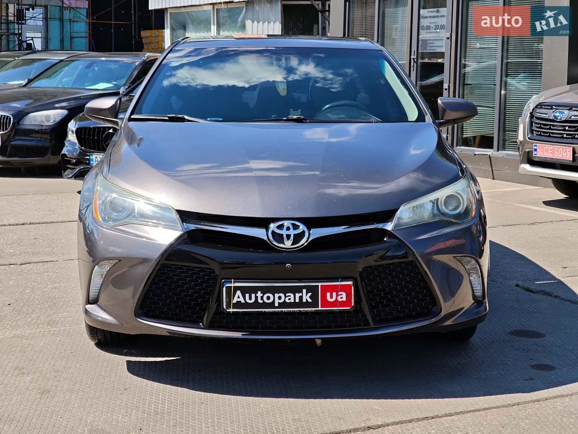 2016 Toyota Camry - мініатюра 2