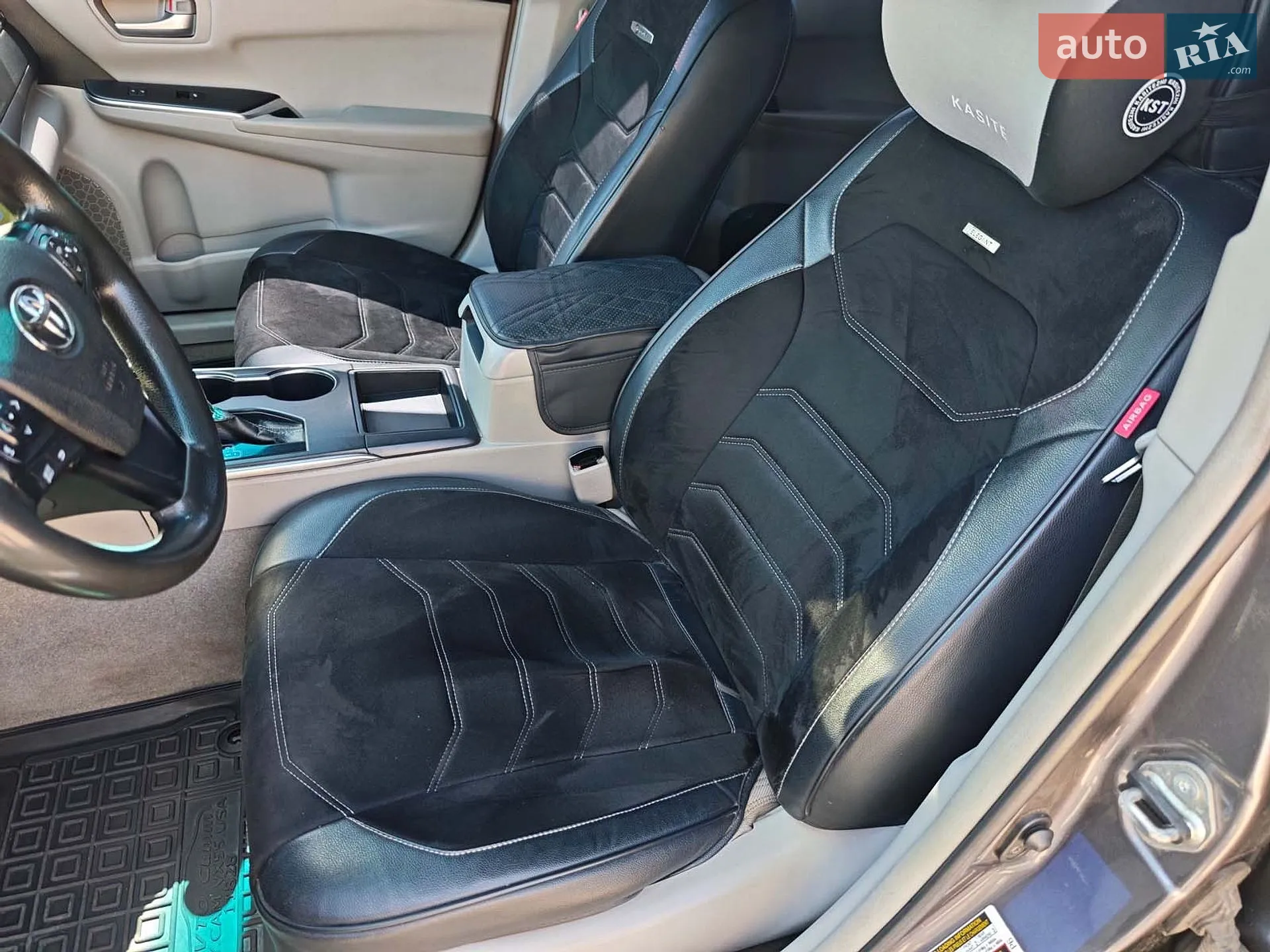 2016 Toyota Camry - мініатюра 20