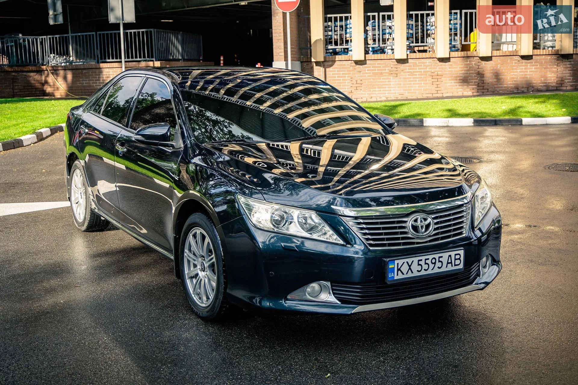 2012 Toyota Camry - мініатюра 2