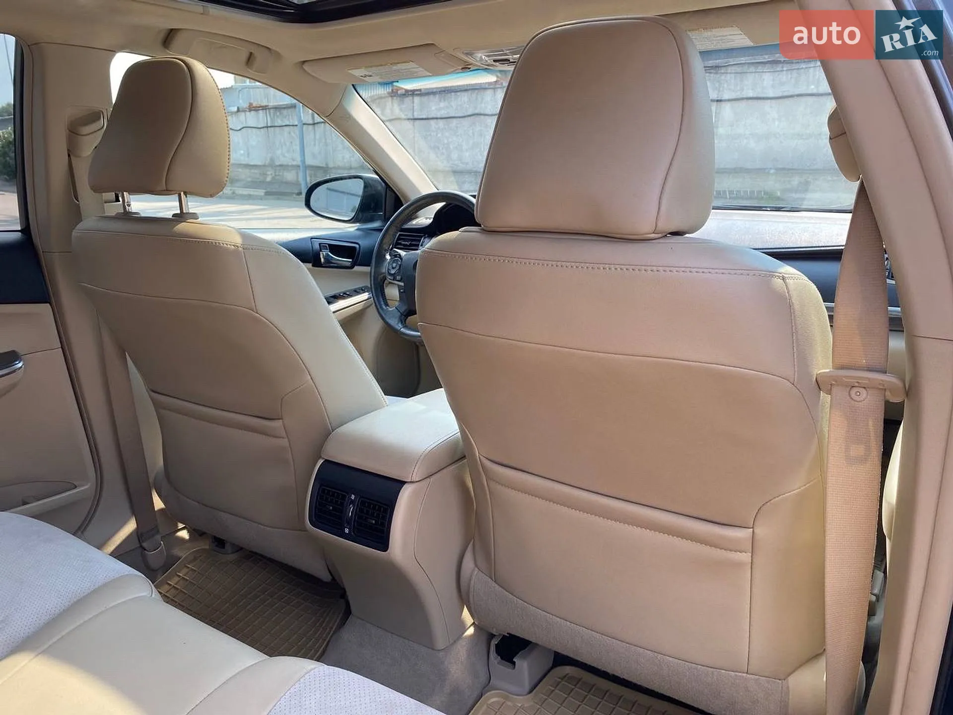 2013 Toyota Camry - мініатюра 23