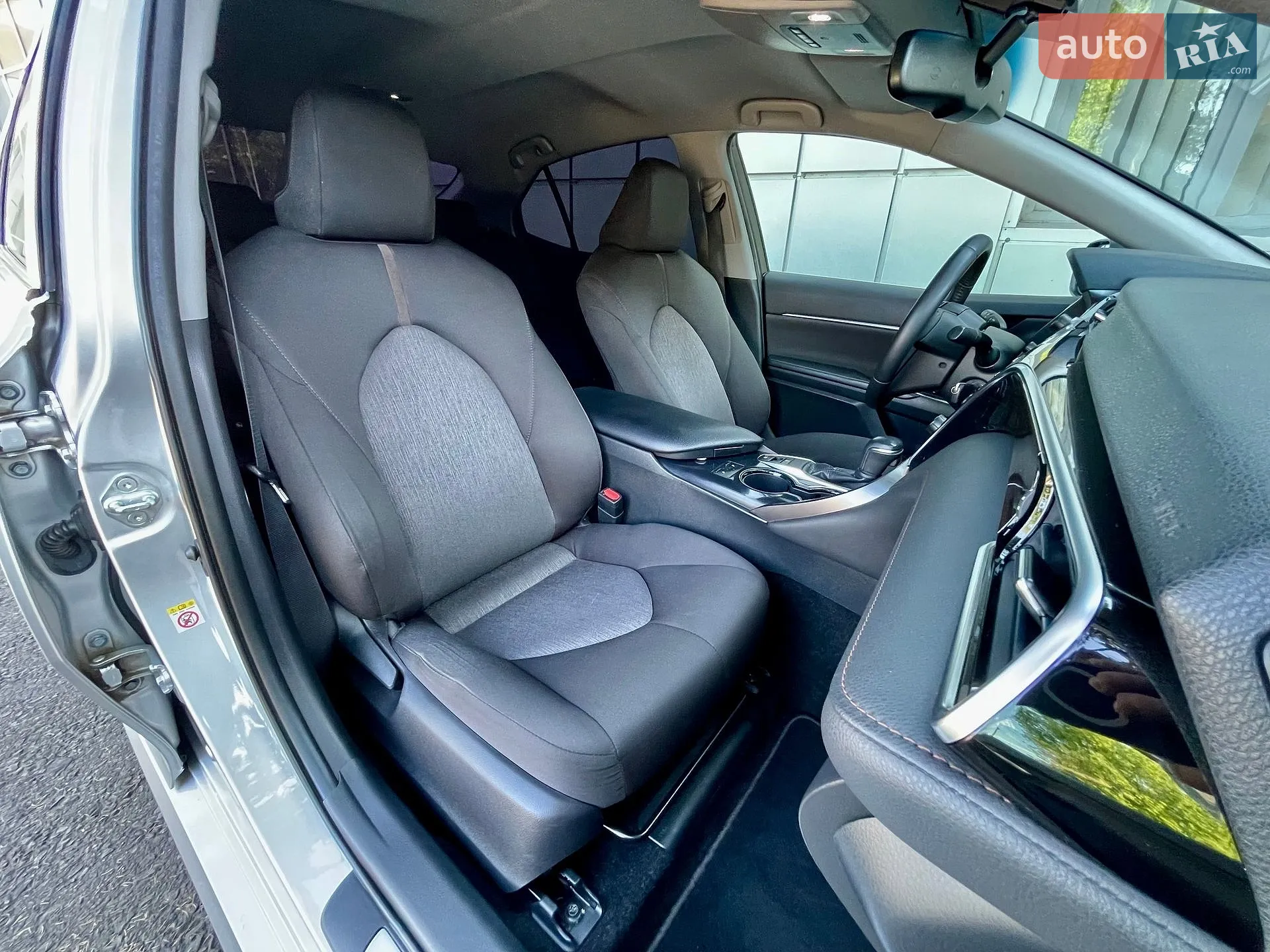 2018 Toyota Camry - мініатюра 19