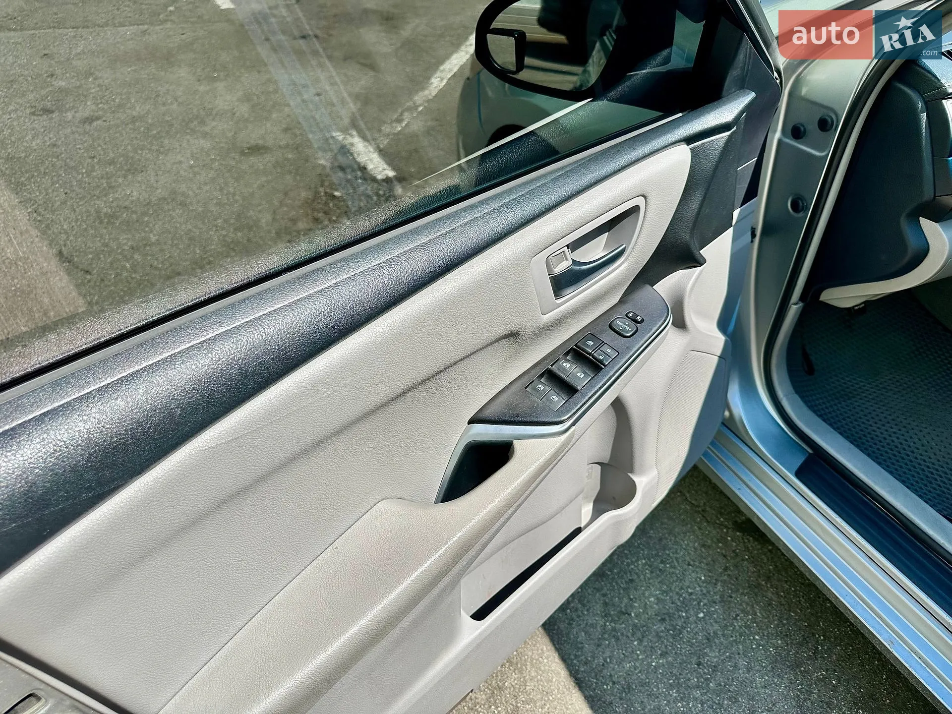 2016 Toyota Camry - мініатюра 14