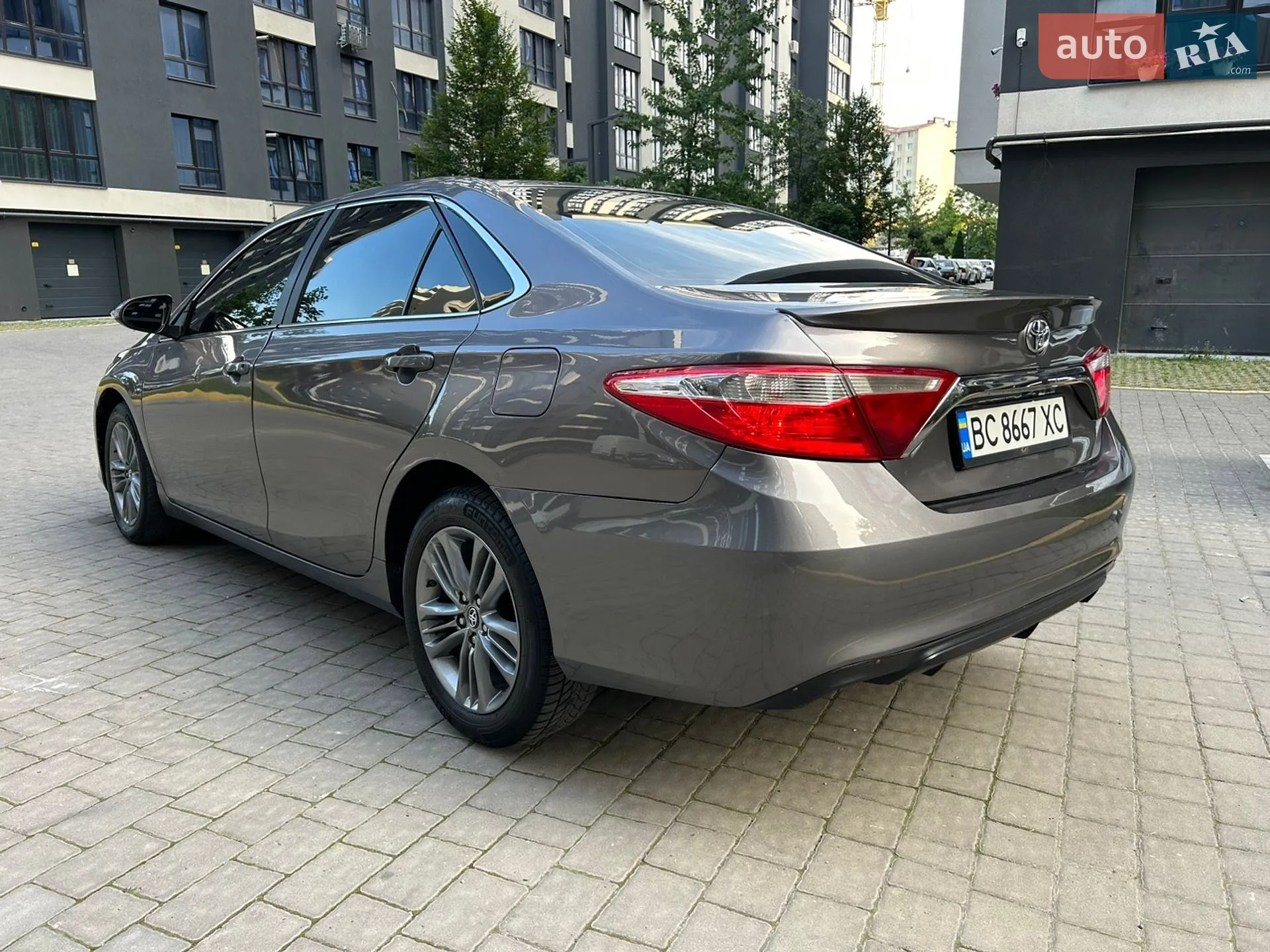 2016 Toyota Camry - мініатюра 15