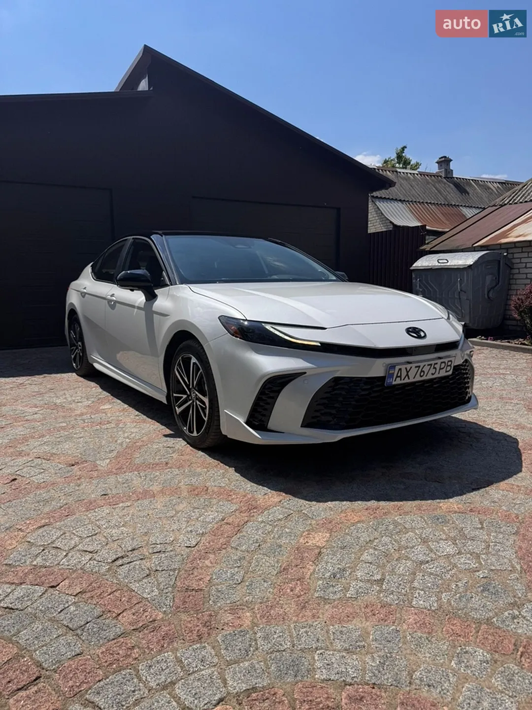 2025 Toyota Camry - фото 1