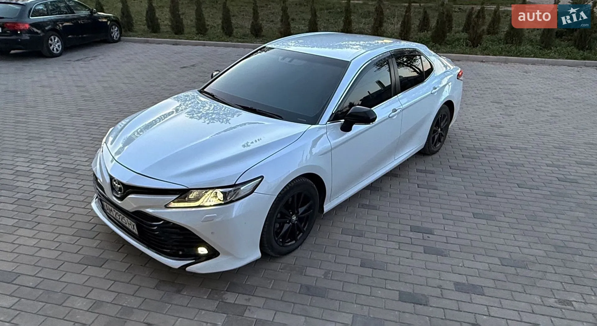 2018 Toyota Camry - мініатюра 13