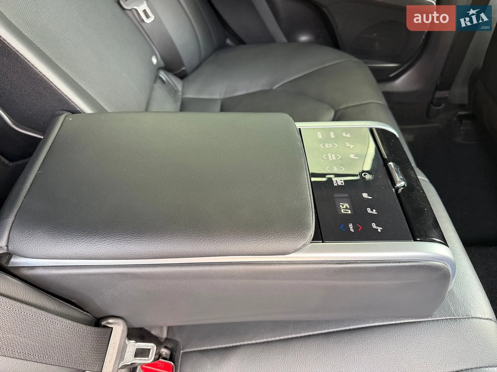 2018 Toyota Camry - мініатюра 33