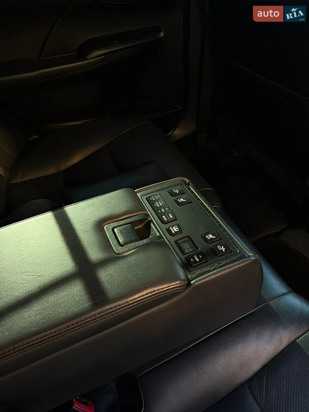 2012 Toyota Camry - мініатюра 11