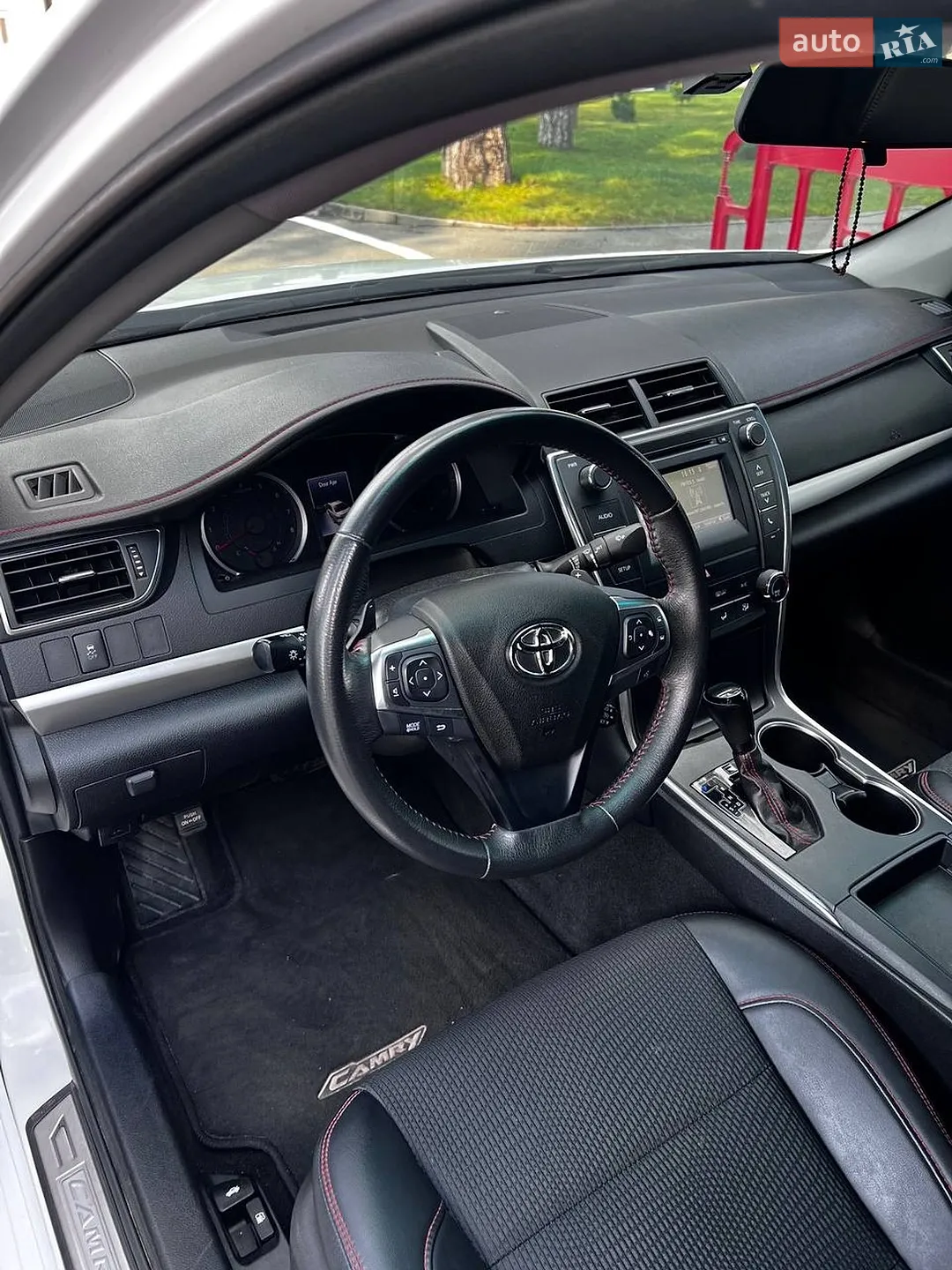2017 Toyota Camry - мініатюра 24
