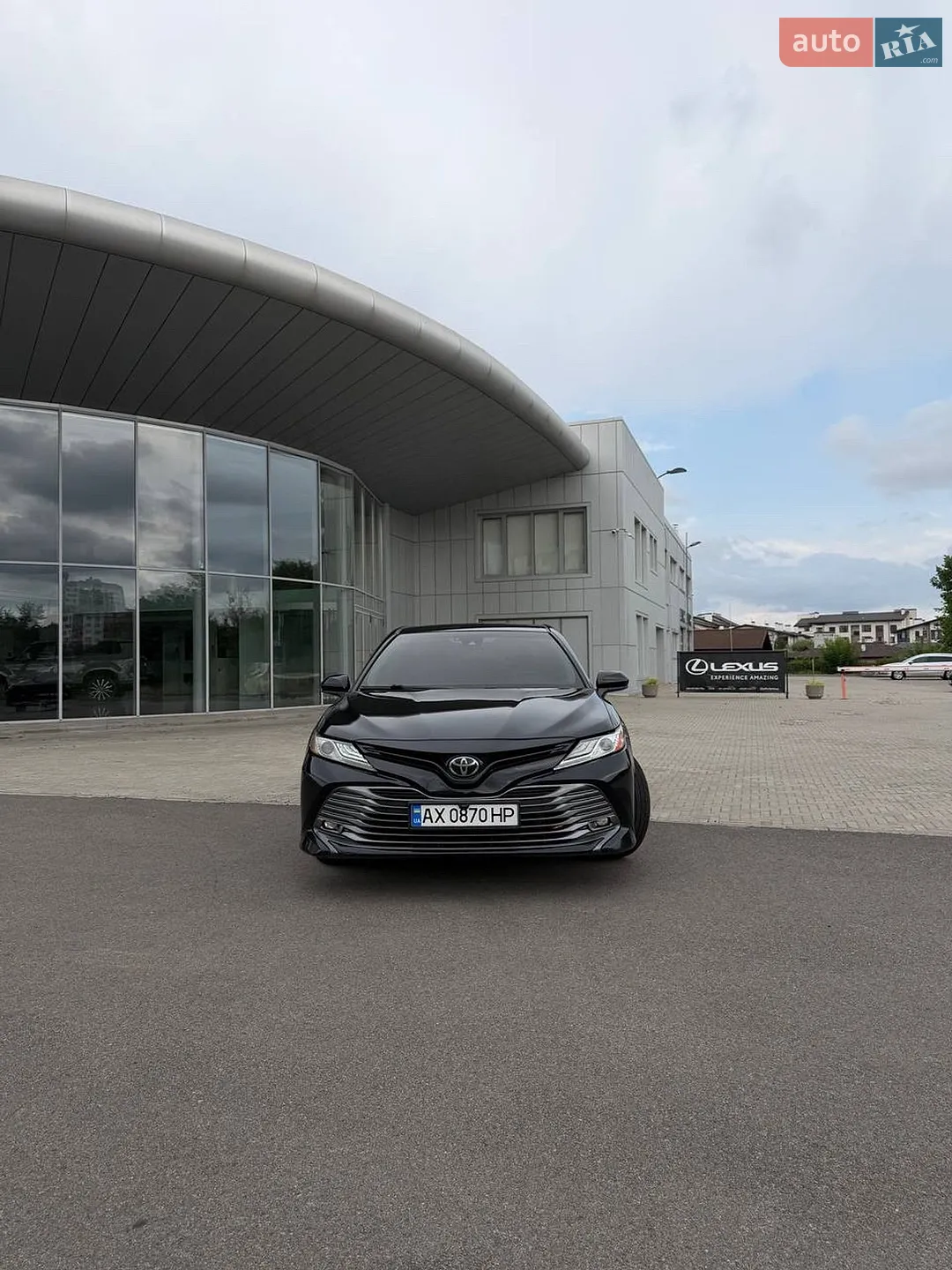 2017 Toyota Camry - фото 1