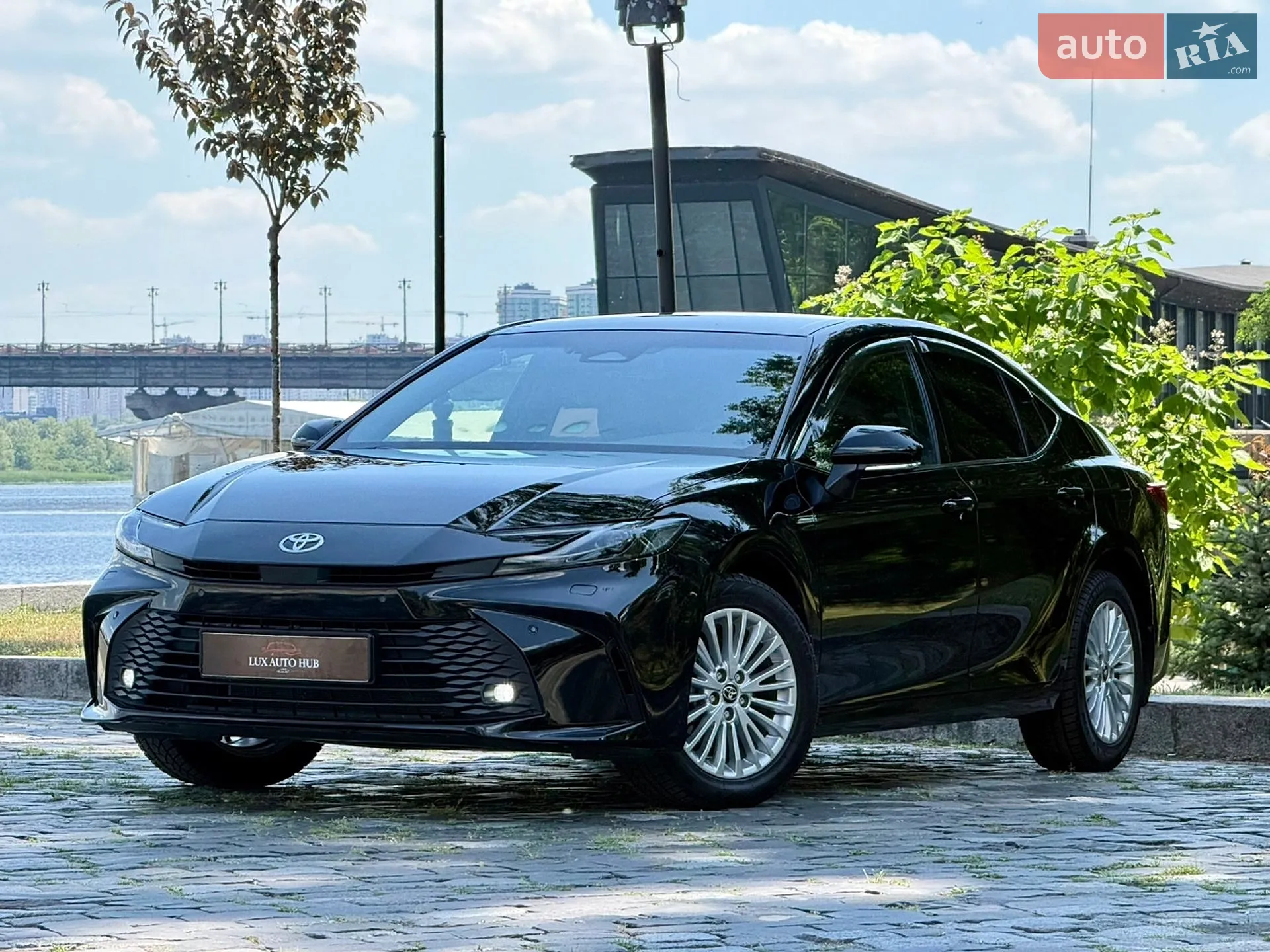 2025 Toyota Camry - мініатюра 15
