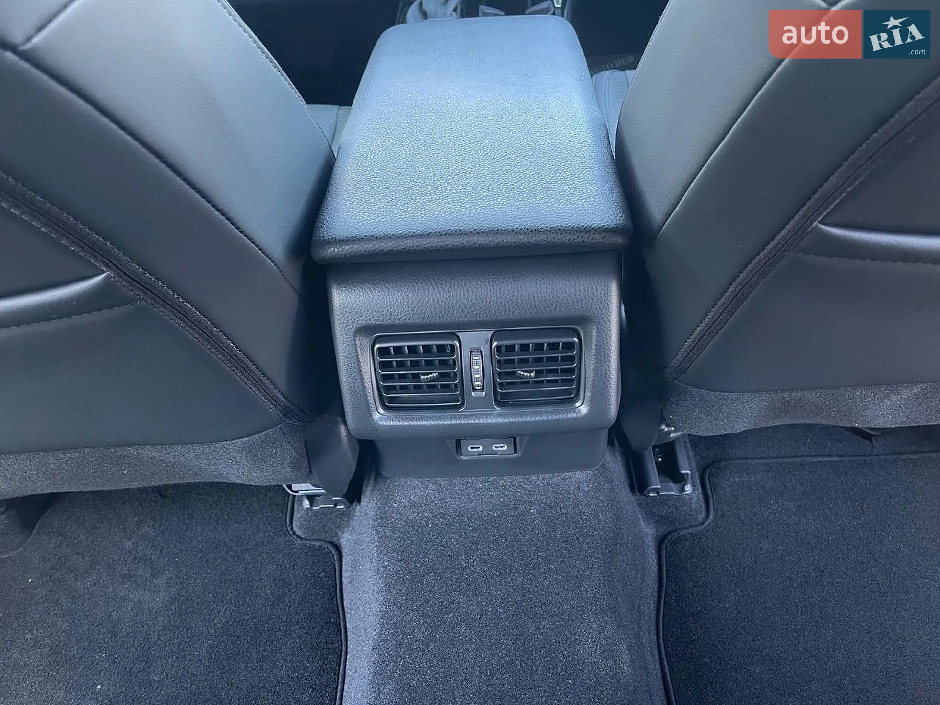 2025 Toyota Camry - мініатюра 165